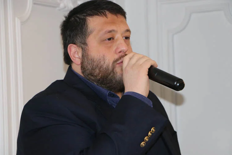 İHH Beykoz'dan 100 aileye biner lira destek 2