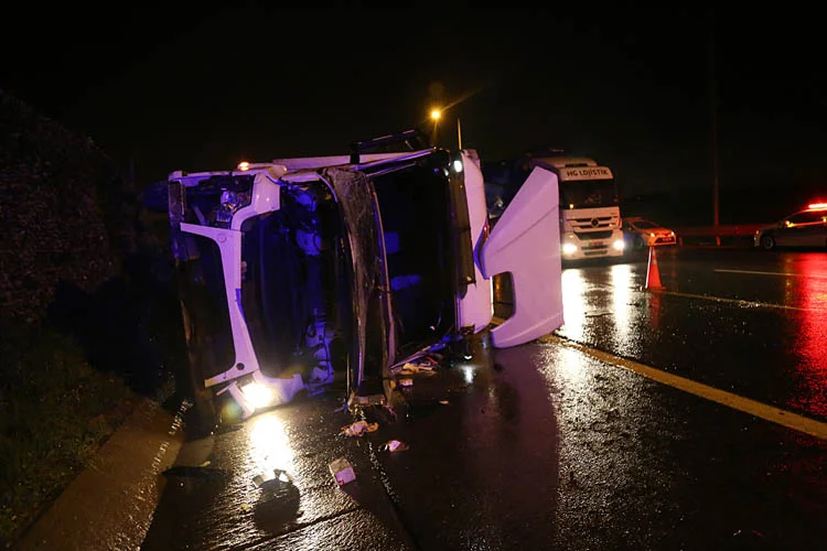 Yavuz Sultan Selim Köprüsü Beykoz İshaklı Viyadüğünde seyir halinde olan