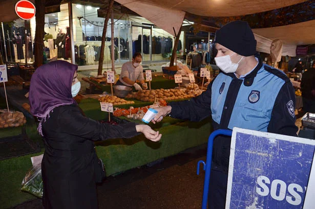 Cumhurbaşkanlığınca alınan karar sonrası hafta sonu uygulanacak sokağa çıkma kısıtlaması