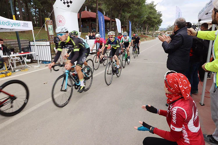 Beykoz’da pedallar Cumhuriyet Kupası için çevrildi 1 beykozkriteryu TyQjhwITNQ