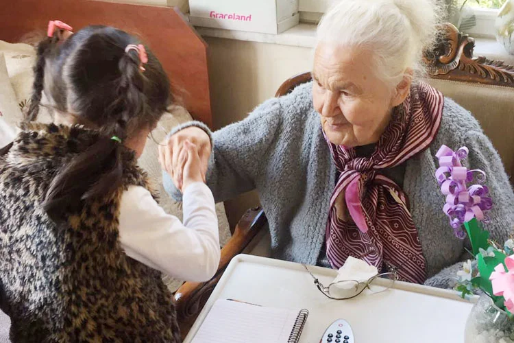 Özel Akıllı Karıncalar Anaokulu öğrencileri, Yaşlılar Haftası (18-24 Mart) nedeniyle