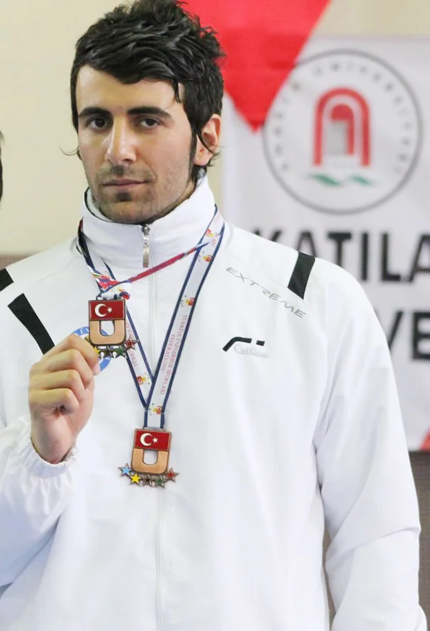 Anadoluhisarı İdman Yurdu takımından tanıdığımız Murat Bıyıklı'yı yıllardır takip etmekteyiz.