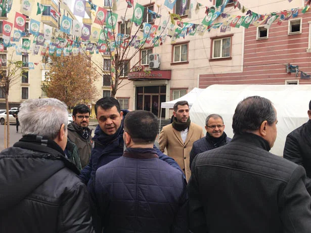 Beykozlular, Diyarbakır Annelerinin yanında 3 beykozlular diyarbakir annelerininyanind jaZ5lAdhqb