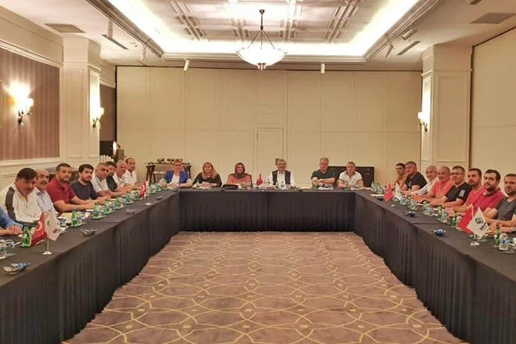 Beykoz Belediye Başkanı Murat Aydın, Cumhur İttifakı meclis üyelerini Antalya’da