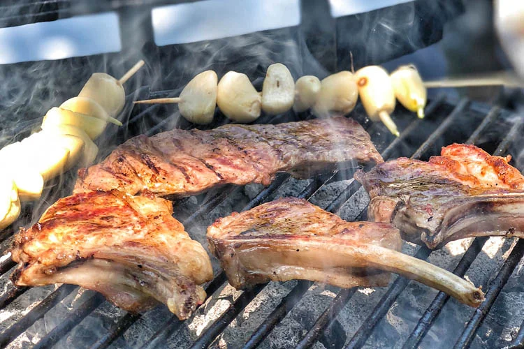 İstanbul Valisi Yerlikaya’nın imzasıyla açıklanan kararda Beykoz’da mesire alanlarında mangal