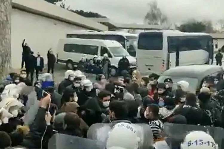 Kod-29 ile işten atılan Migros işçileri, patron Tuncay Özilhan’ın Beykoz’daki