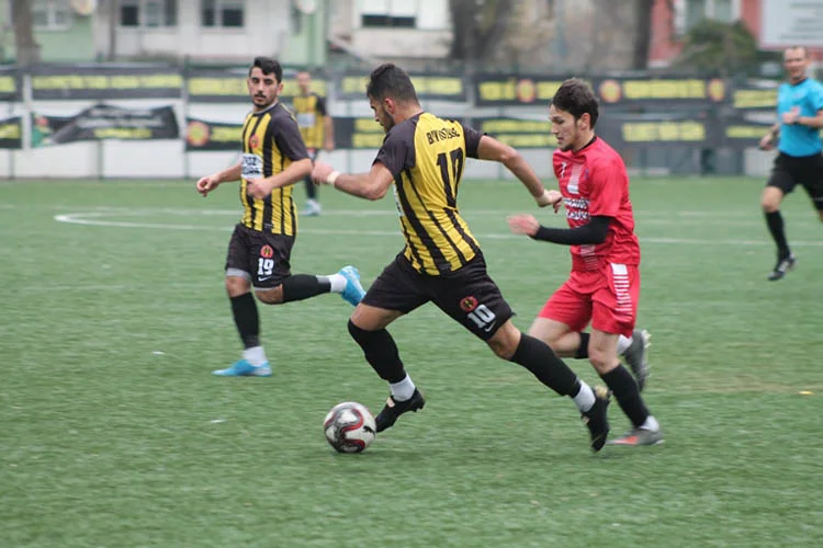 İstanbul Süper Amatör Lig 8.Grubunda ilk iki iddiası olan Beykoz