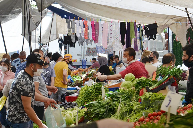 Cumhurbaşkanlığı Kabinesi toplantısının ardından açıklanan 16-17-18-19 Mayıs tarihinde sokağa çıkma