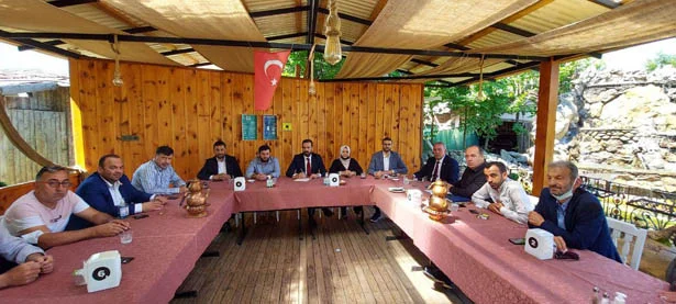 Dilmaç muhtarlarla Riva Deresini konuştu 2 beykozriva2 uM52HCZas0