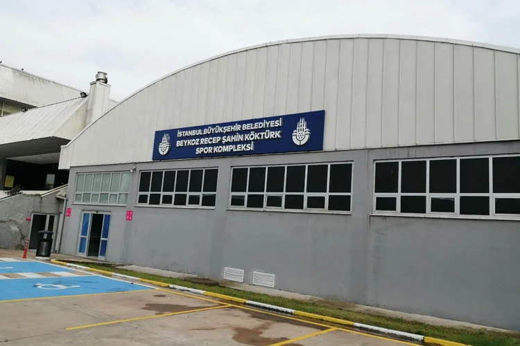 Daha önce Recep Şahin Köktürk Spor Kompleksi olarak Beykoz'da hizmet