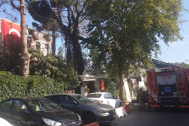 Beykoz Anadoluhisarı'ndaki Sabancı Öğretmenevinde çıkan yangın, içerideki misafirlerin panik olmasına