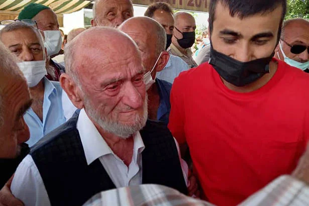 Şile'de denize girdiği sırada hayatını kaybeden Nurdoğan Çiftçi, Beykoz'da kılınan