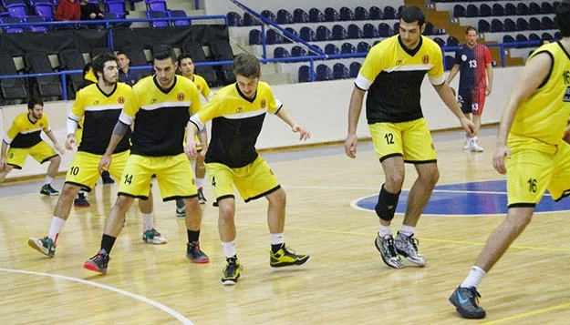 Erkekler Bölgesel Basketbol Ligi'nde mücadele eden Beykozspor, play-off eleme turunda