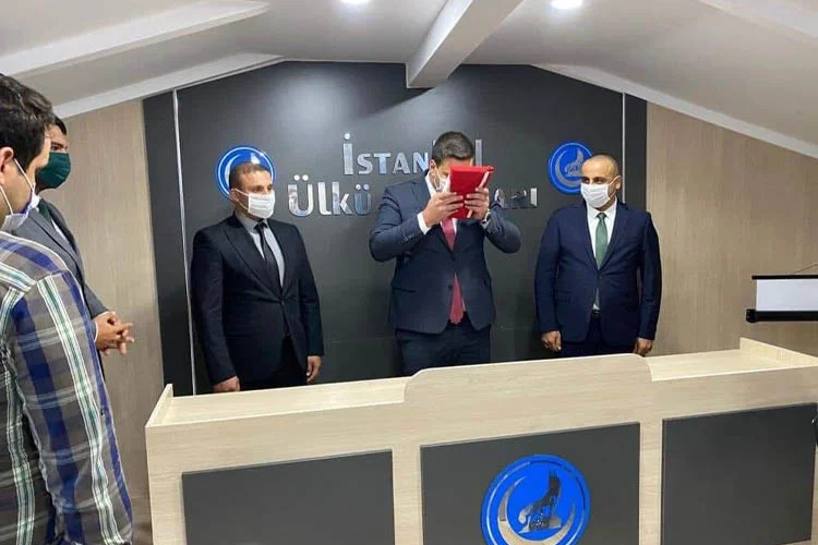 Daha önce Beykoz Ülkü Ocakları Başkanlığı görevini sürdüren Emre Çömlekçi,