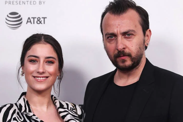 Ünlü oyuncu Hazal Kaya ve Leyla ile Mecnun dizisinin Mecnun'u