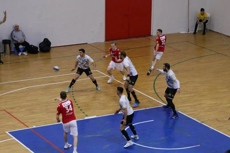 Beykoz Belediyespor, Avrupa kupasındaki rakibi İzlanda ekibi Valur ile kendi