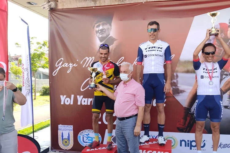 Ülke genelinde düzenlenen müsabakalarda her gün yeni başarılara imza atan