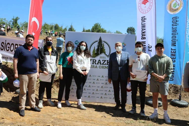 Beykoz'da Dünya Çevre Koruma Haftası nedeniyle yeni doğan her bebek