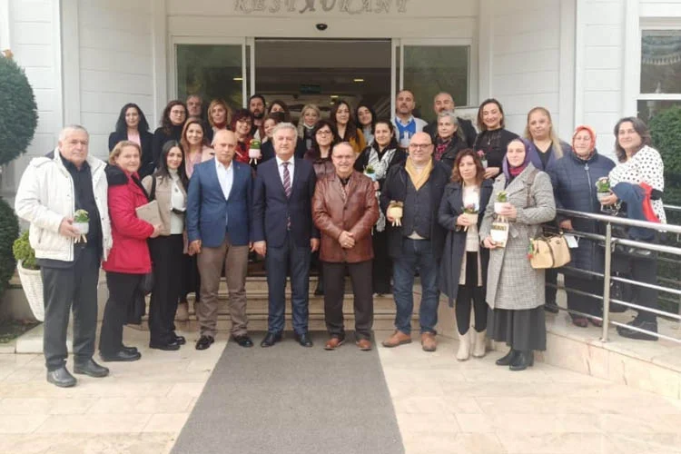 Beykoz Halk Eğitim Okul Aile Birliği, Öğretmenler Günü nedeniyle eğitimcilerle