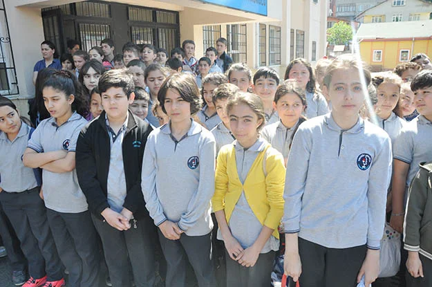 Müdür Bozbay, Beykoz'da su üstünde yürüdü! 3 bili 3SN e6cW6q