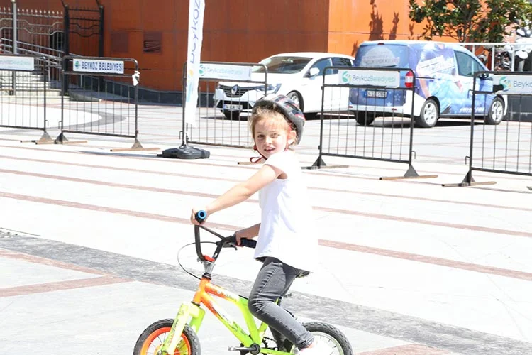 Beykoz Belediyesi bisiklet kullanımını yaygınlaştırmak amacıyla, ‘Ücretsiz Temel Bisiklet Eğitim