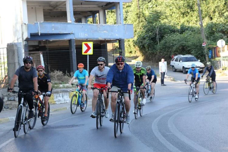 Beykoz’da Pazar günleri yollar bisikletlilerin 1 bisiklet 2 dmXI UcY K