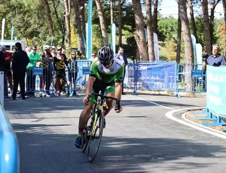 Türkiye’nin en büyük spor ormanı Beykoz Belediyesi Spor Ormanı'nda bisikletçilere