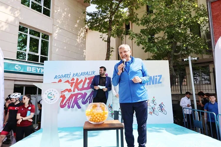 Beykoz’da 2 yıllık koronovirüs molasının ardından, “Asgari Kalabalık Bisiklet Turu”