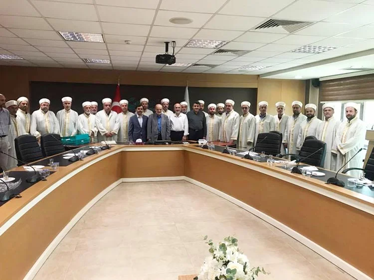 Beykoz Müftülüğü yaz tatili süresince açılan kuran kurslarına katılan öğrencilere