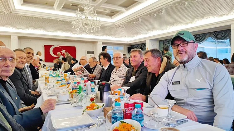 Beykoz’un amatör kulüplerinde iftar dayanışması 2 bisk 4 rs Ior 8lX