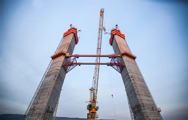 İstanbul Boğazı'nın kuzeyinde Beykoz Poyrazköy arasında yapımı süren 3. Köprü'nün