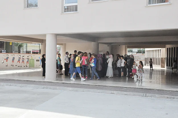 Geçtiğimiz aylarda bir araya gelerek, bir başka okul öğrencilerinin kendi