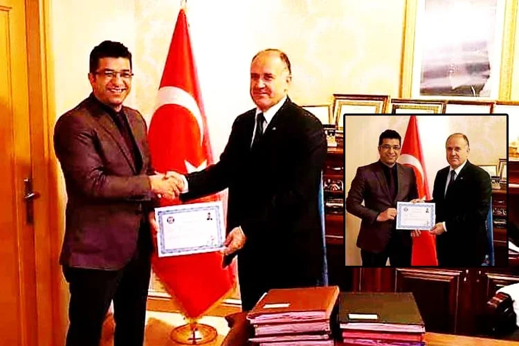 Beykoz İlçe Spor Müdürü Bülent Küçük’e, çalışmalardan ötürü Beykoz Kaymakamı