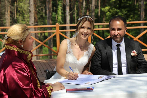 Beykoz'un Milli Tenisçisi Bulgurcu dünya evine girdi 1 bulgurcunikahbey 7ytnoqFA M