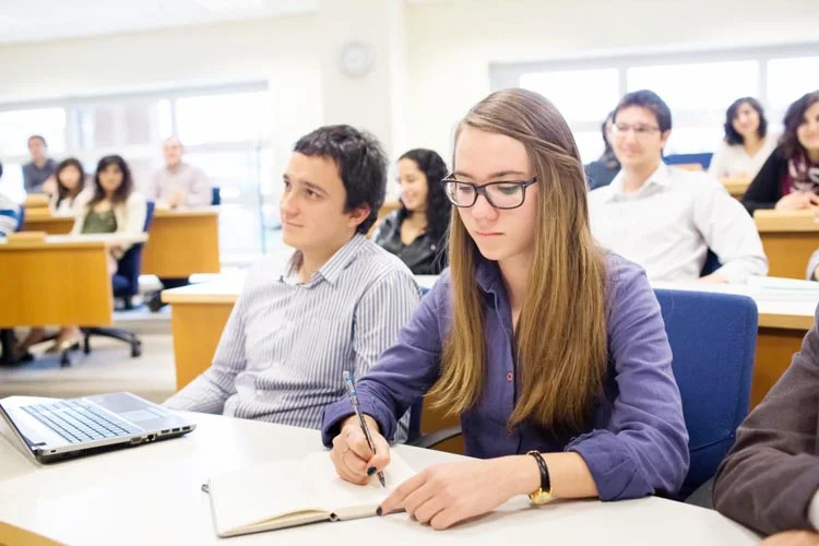 İstanbul Büyükşehir Belediyesi, oluşturduğu ödeme planıyla Beykoz'da ihtiyacı olan öğrencilere