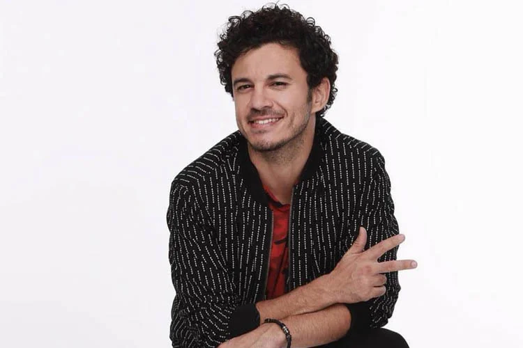 Tanınmış pop sanatçılarından Buray, Beykoz Sahil Etkinlikleri kapsamında ilçe sakinlerini