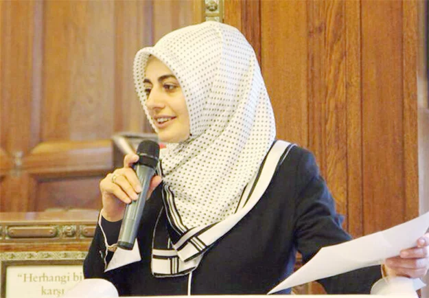 29 yılda yetiştirdiği binlerce öğrenci, verdiği yüzlerce konferans, seminer ve