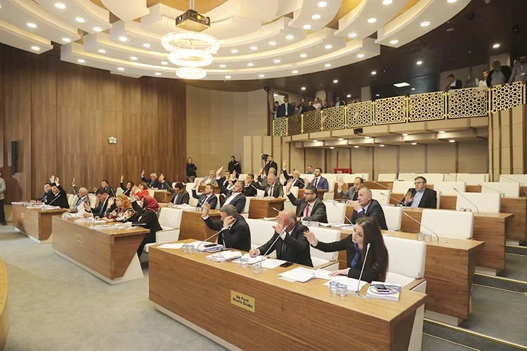 İstanbul ilçelerinin 2022 yılı bütçeleri İBB Meclisinde onaylanarak yürürlüğe girdi.