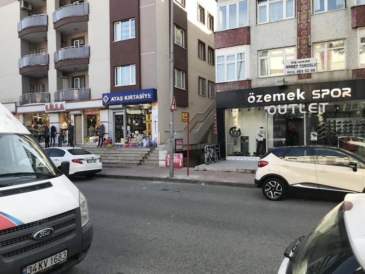 Beykoz'da, Kavacık Dörtyol esnafına çekici darbesi 1 c Rkdle1q pt