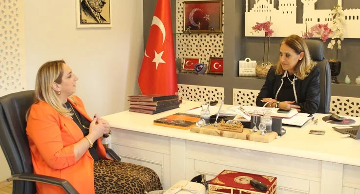 CHP Beykoz Örgütü'nün çeşitli kademelerinde görev alan Elif Çelik, Meclis