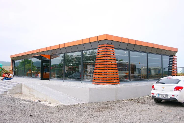 cam riva hab mEBMqCIGKb