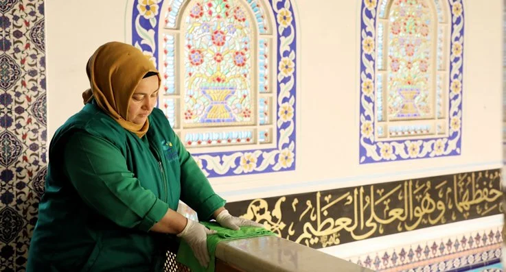 Beykoz Belediyesi'nin 5 yıl önce başlattığı ibadethanelerdeki temizlik çalışmaları 138