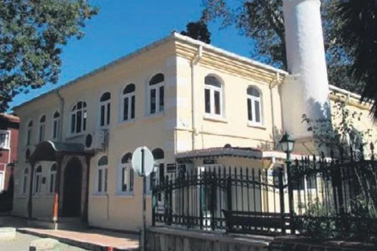 Beykoz Anadolu Kavağı'ndaki 434 yıllık Midillili Ali Reis Camisi kaderine