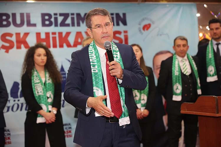AK Parti Genel Başkan Yardımcısı Nurettin Canikli, hemşerisi Murat Aydın’a