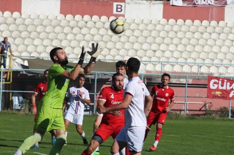 İstanbul SAL 3. Grup Beykoz temsilerinden Çavuşbaşıspor, Güngören Mimar Yahya
