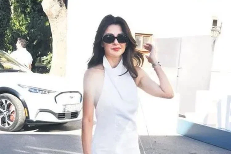 42 yaşındaki güzel oyuncu Nesrin Cavadzade, Beykoz'da 'En hızlı hazırlanan