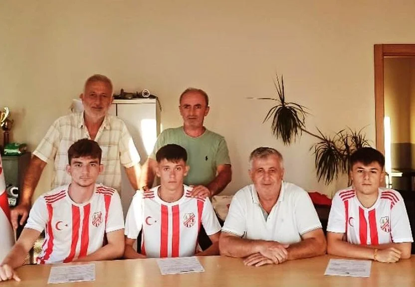 İstanbul Süper Amatör Ligde mücadele etmeye hazırlanan Çavuşbaşıspor'da transfer haberi