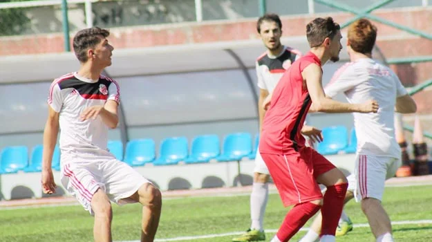 İstanbul 1. Amatör Ligi'nde ilçemizi temsil etmeye hazırlanan Çavuşbaşı, hafta