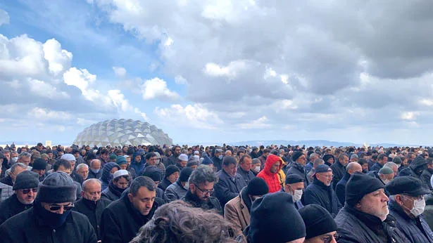 Beykoz, Yücel Çelikbilek'i dualarla uğurladı 3 ceikbilekcenazehaber