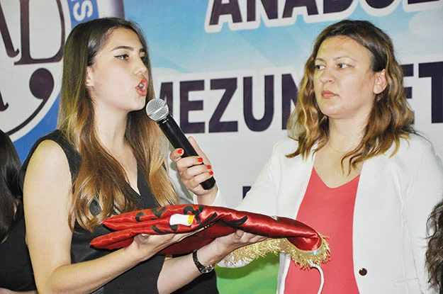 Beykoz'un en başarılı okulu olan Celal Aras Anadolu Lisesi, bu
